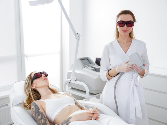 Détatouage du maquillage permanent : techniques, zones et résultats